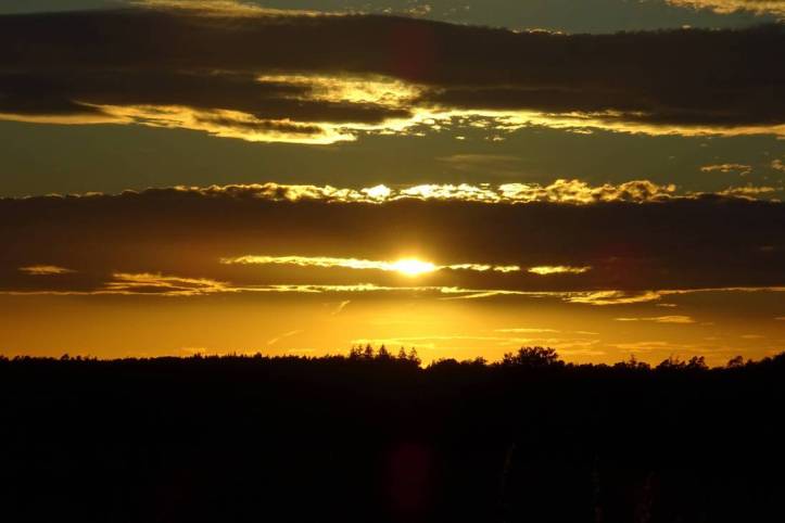 sunset_by_mittelfranke_de105ke-pre