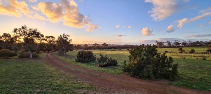 my_corner_of_the_world_by_missplaynejayne_de4w6uk-pre