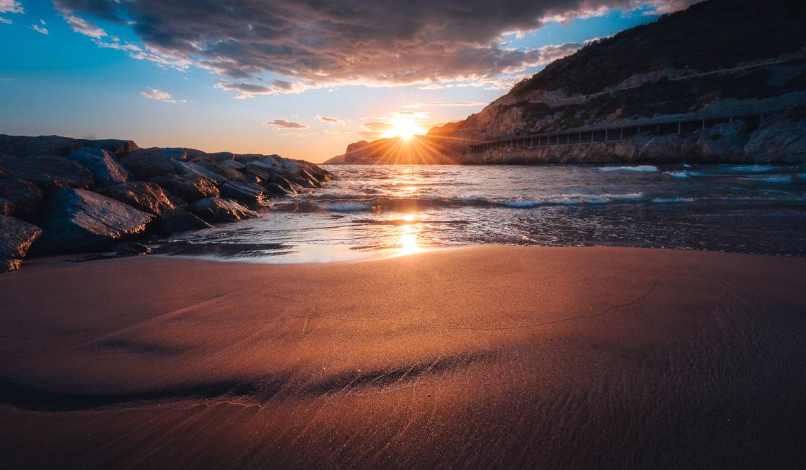 beach_sunset_by_peterfan2_de7ktn0-pre