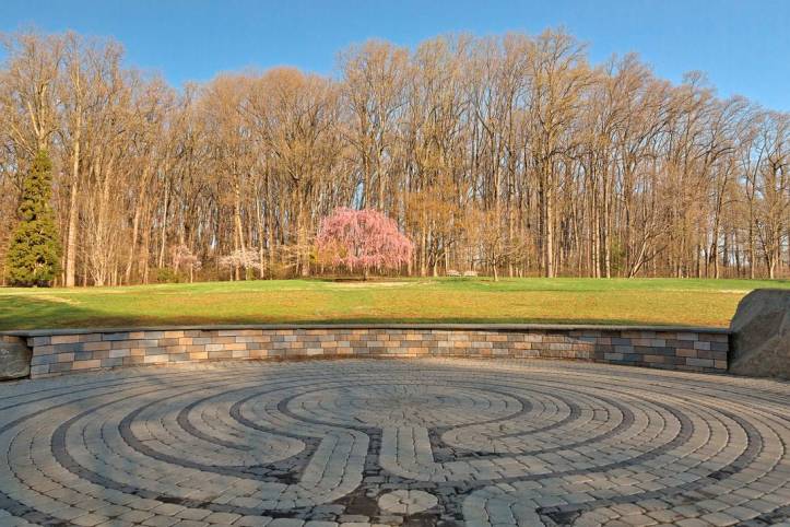 brookside_labyrinth_gardens_by_boldfrontiers_de68lf9-pre